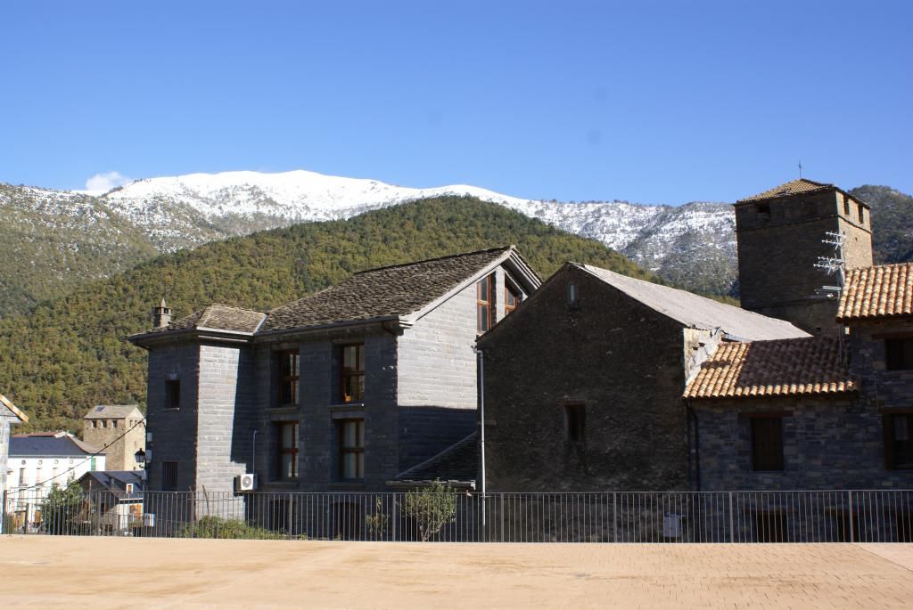Imagen de Nuevo ayuntamiento (concurso)